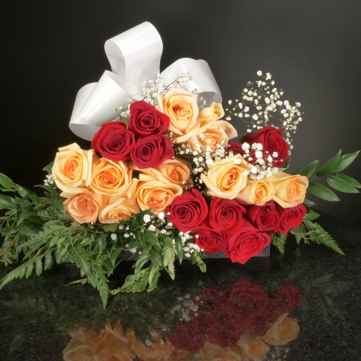 24 Roses / Hand-Tied / Fancy