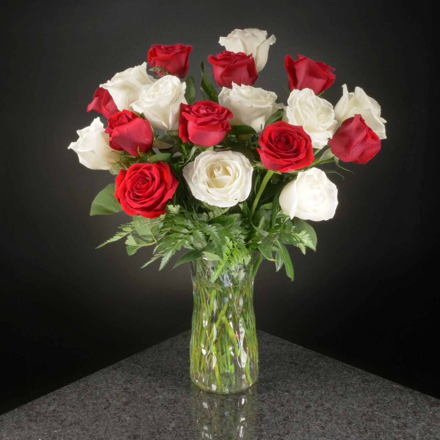 18 Roses / Vase / Basic