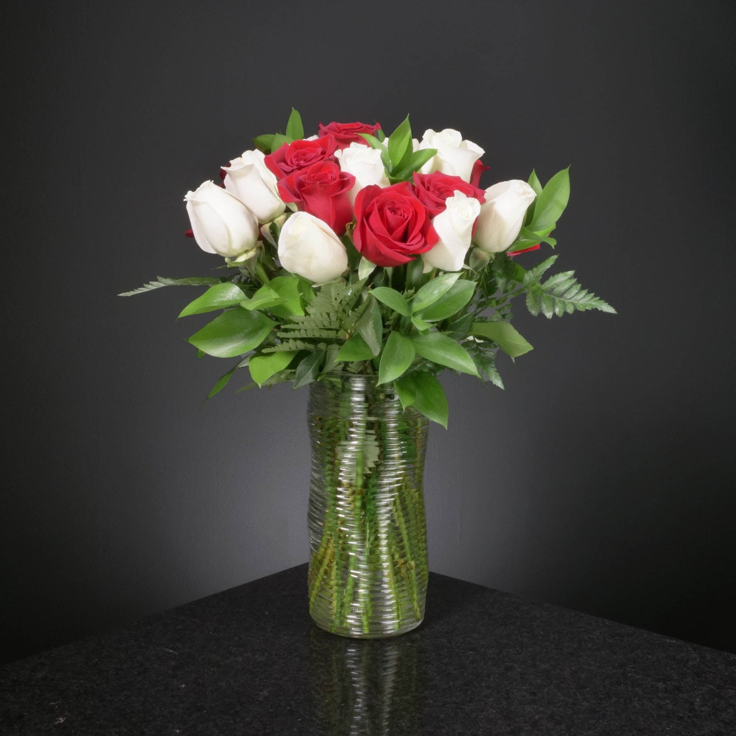 24 Roses / Vase / Basic
