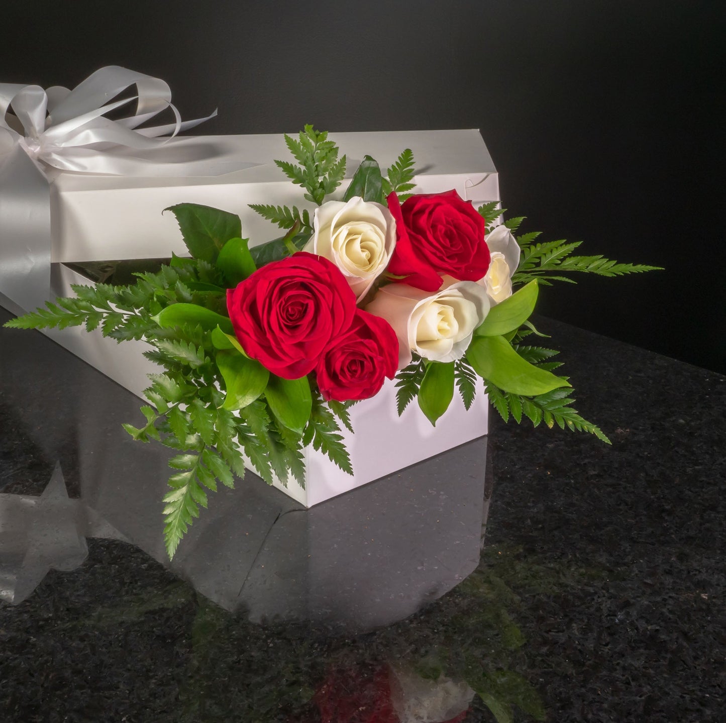6 Roses / Boxed / Basic