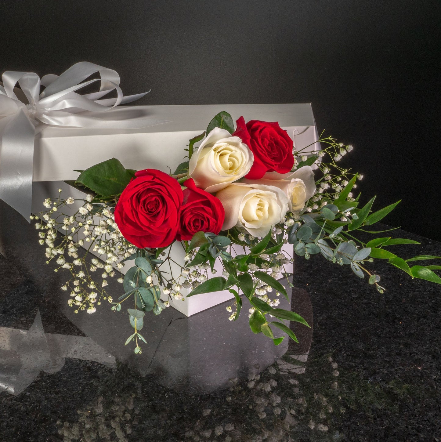 6 Roses / Boxed / Fancy