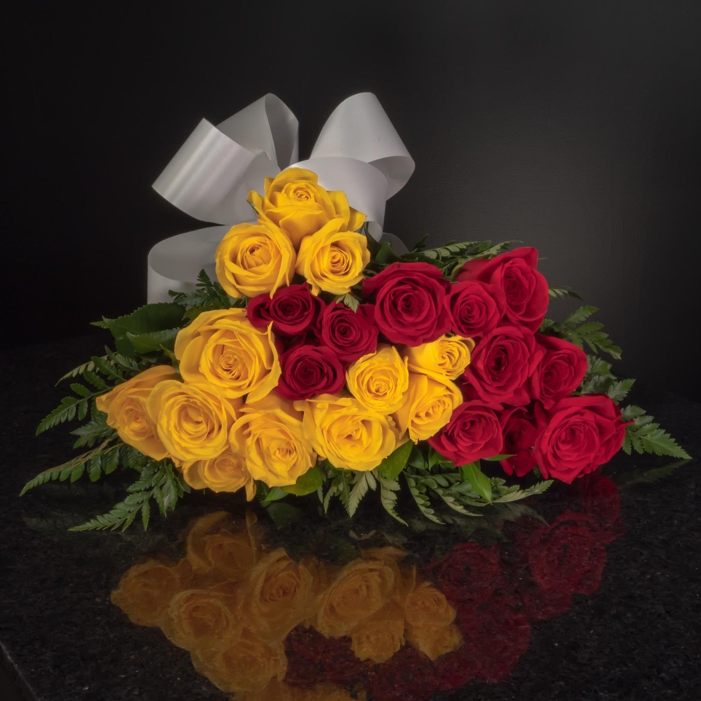 24 Roses / Hand-Tied / Basic