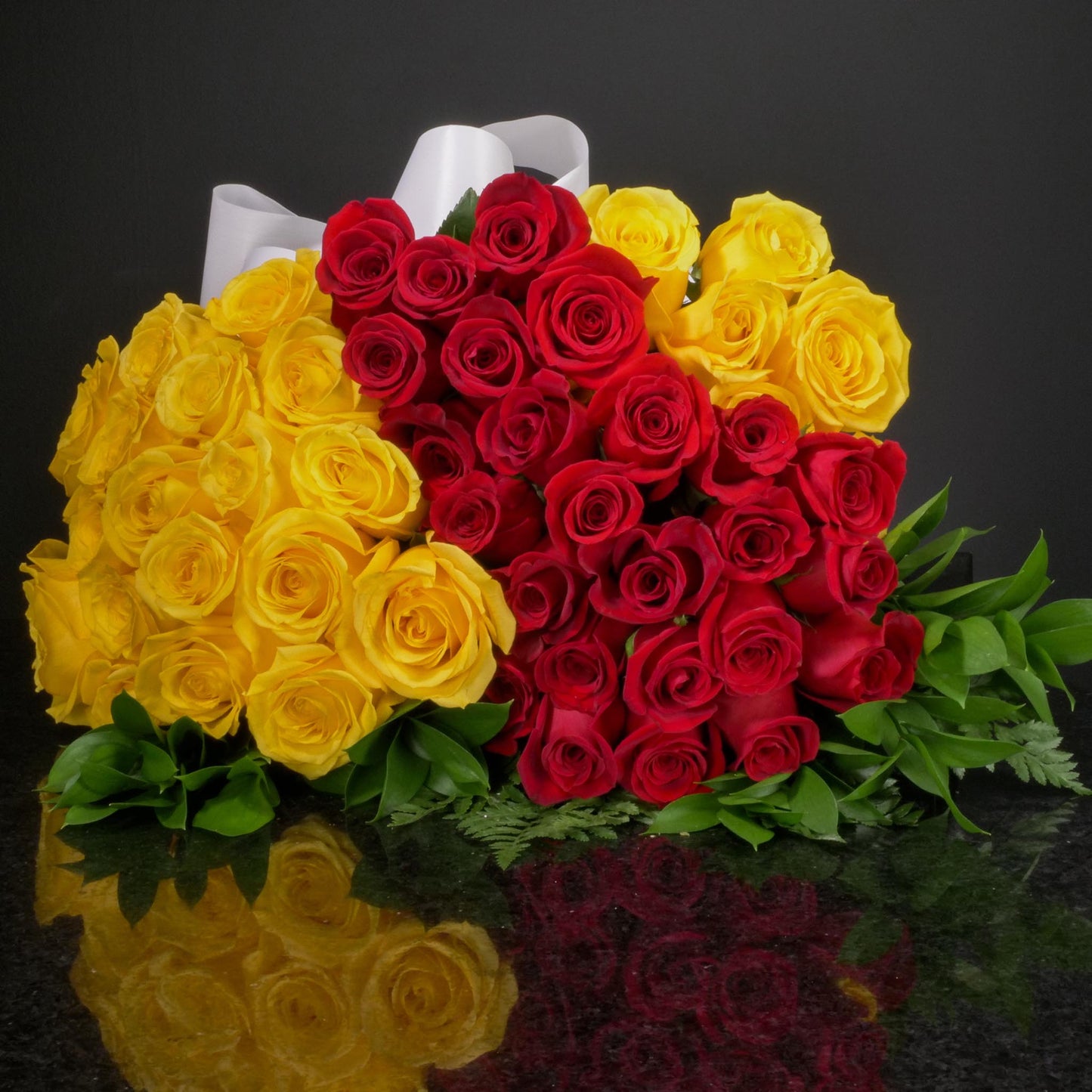 50 Roses / Hand-Tied / Basic