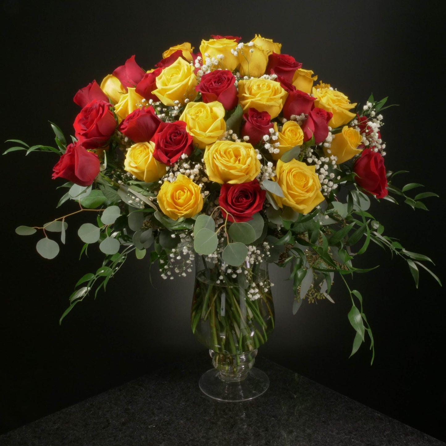 50 Roses / Vase / Fancy