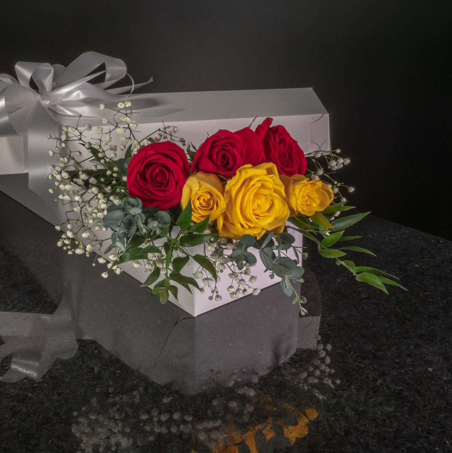 6 Roses / Boxed / Fancy