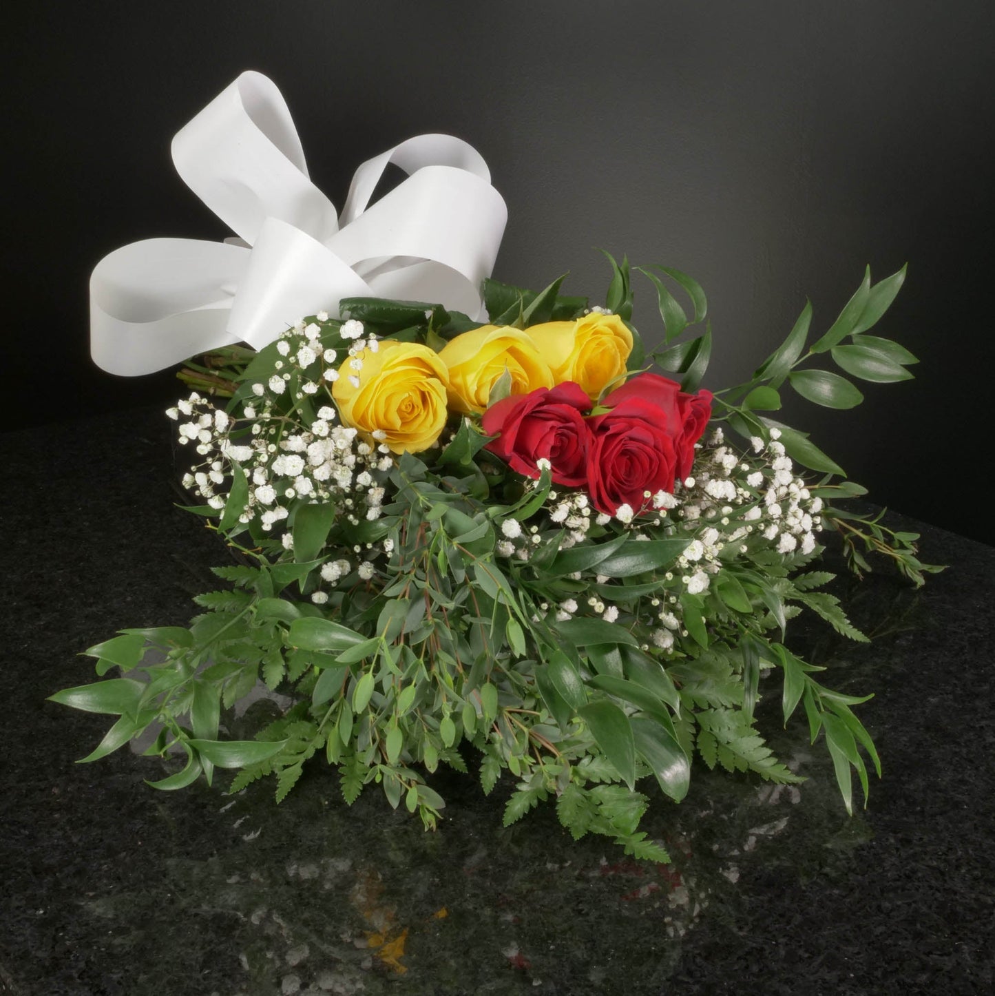 6 Roses / Hand-Tied / Fancy
