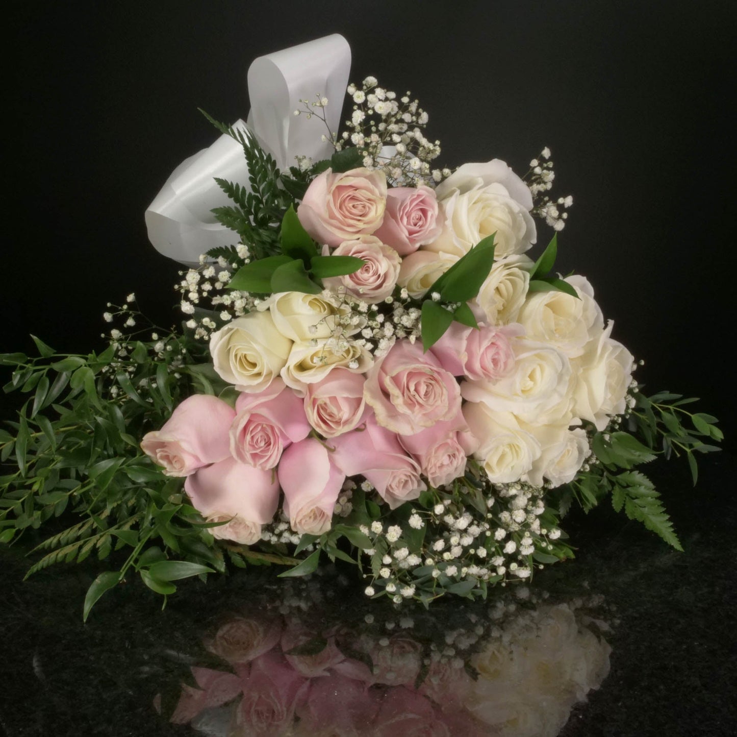 24 Roses / Hand-Tied / Fancy