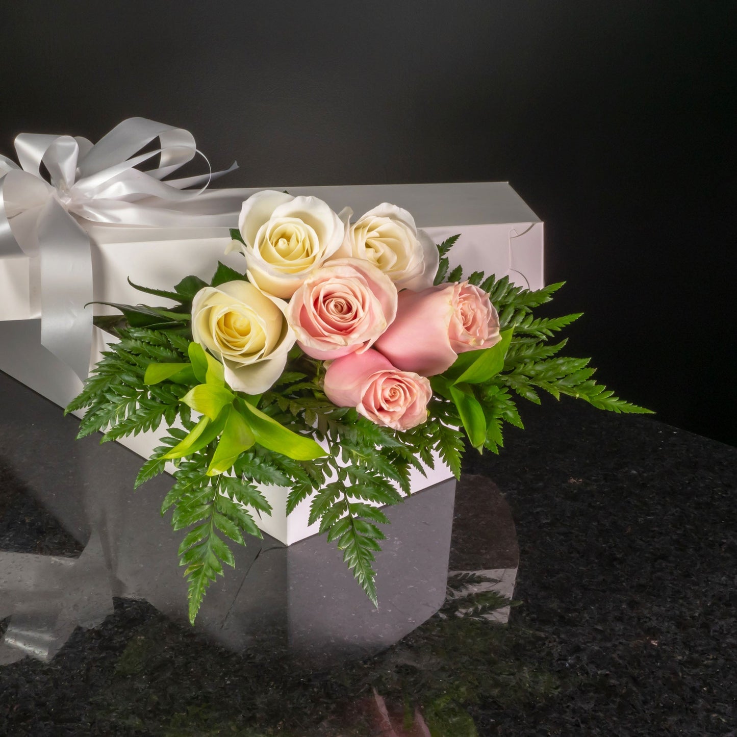 6 Roses / Boxed / Basic