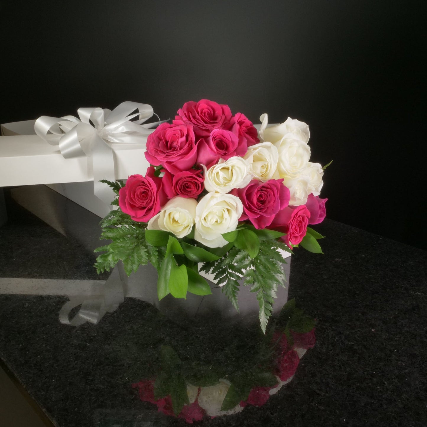 18 Roses / Boxed / Basic