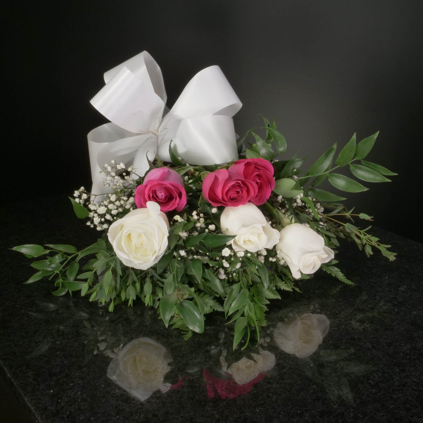6 Roses / Hand-Tied / Fancy