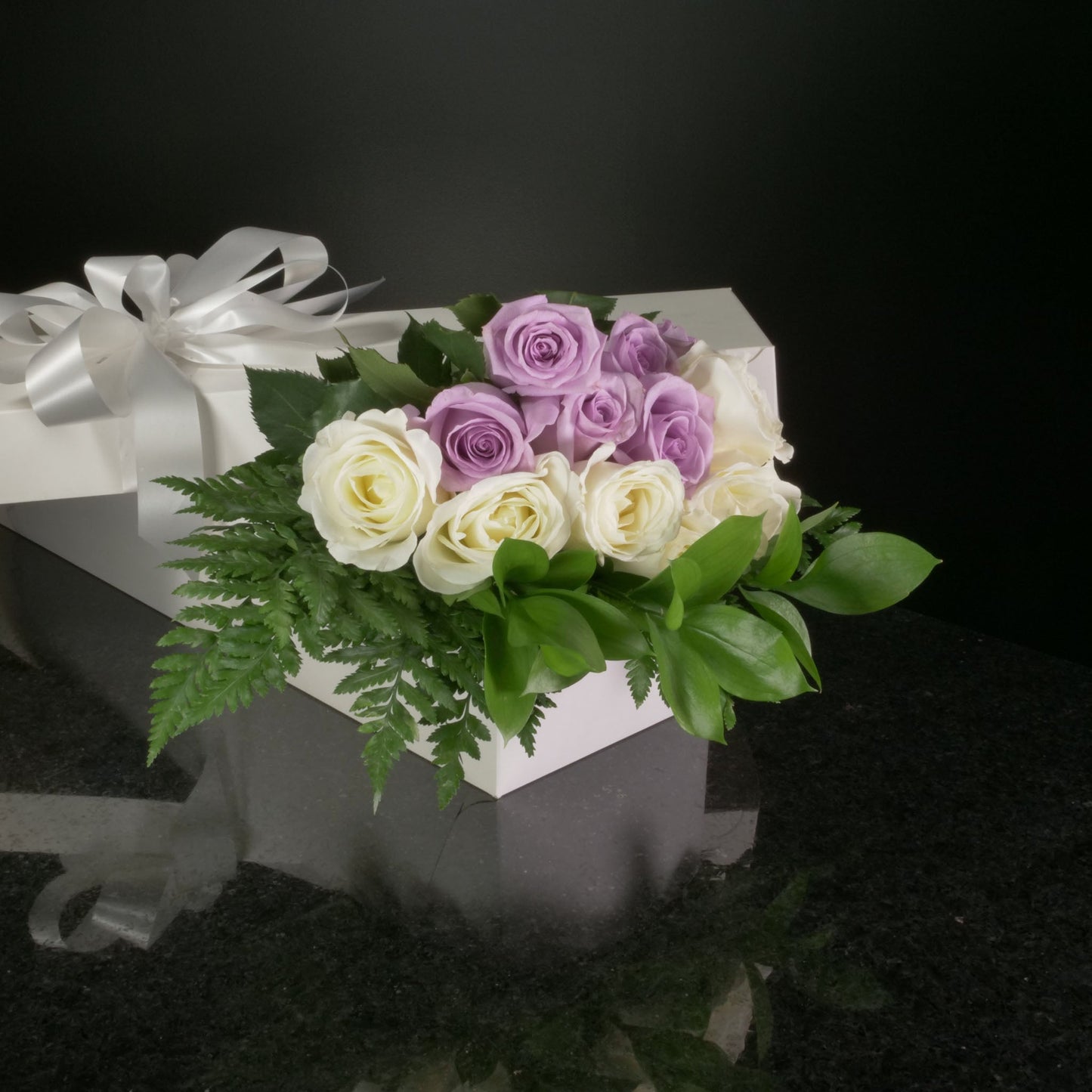 12 Roses / Boxed / Basic