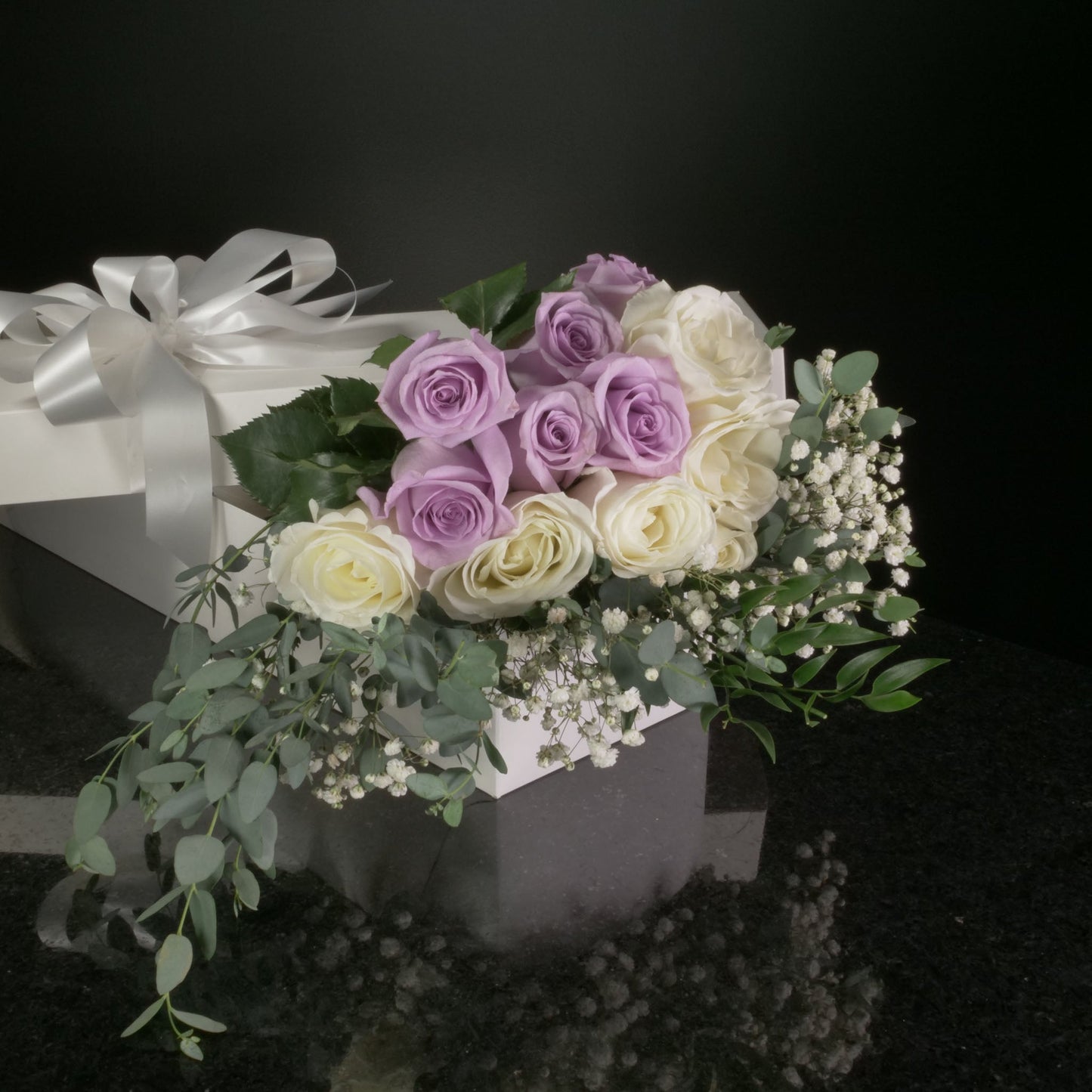 12 Roses / Boxed / Fancy