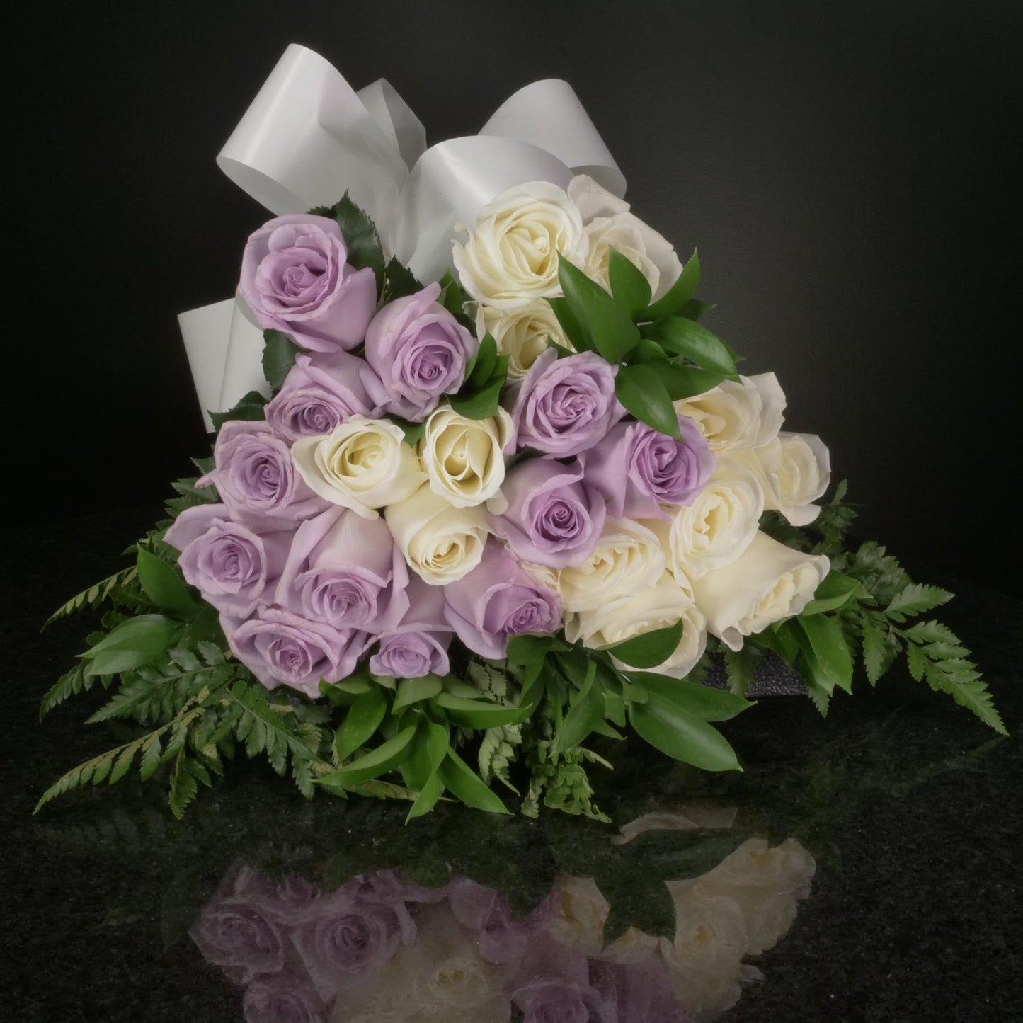 24 Roses / Hand-Tied / Basic