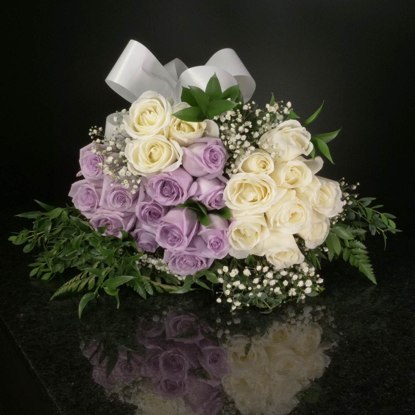 24 Roses / Hand-Tied / Fancy