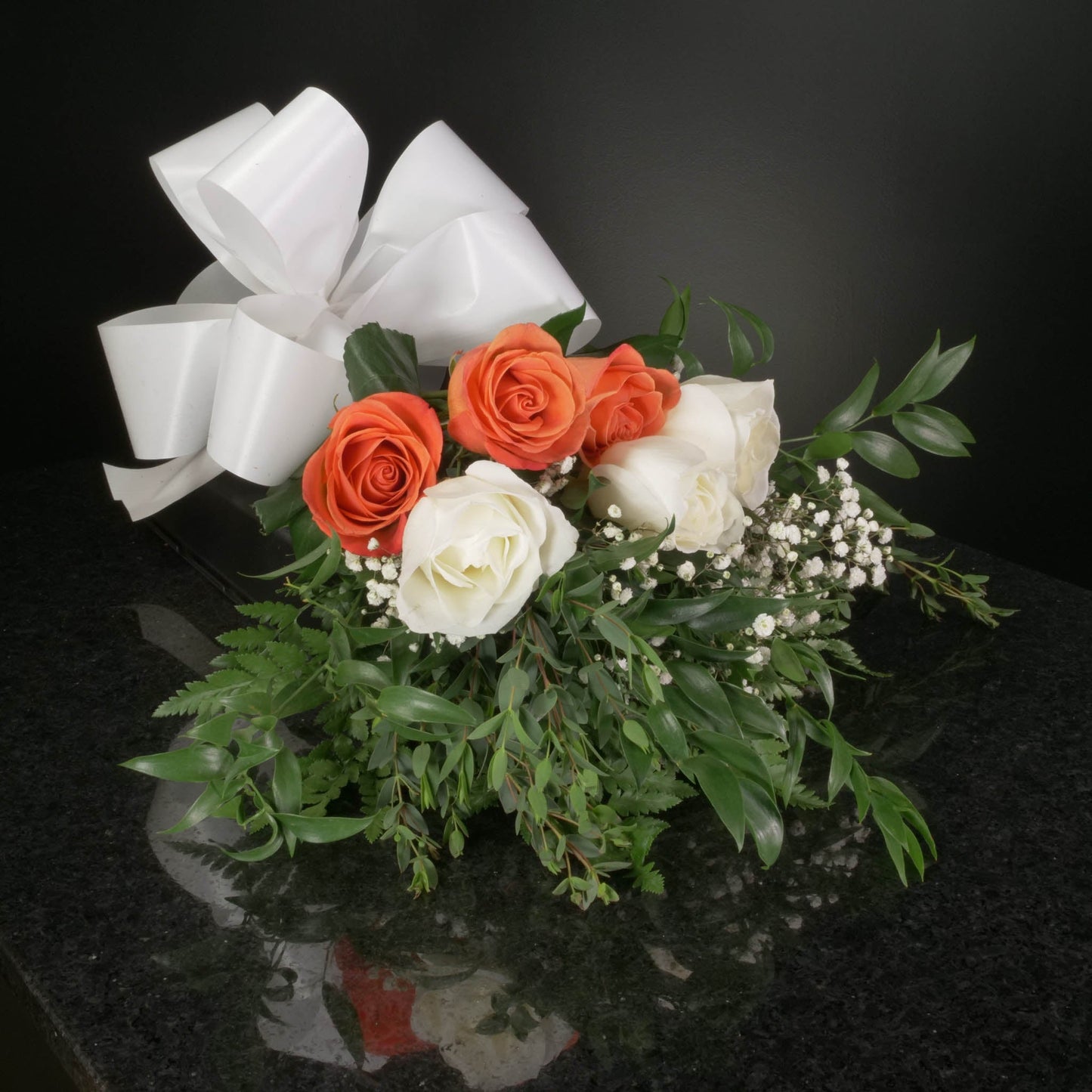 6 Roses / Hand-Tied / Fancy