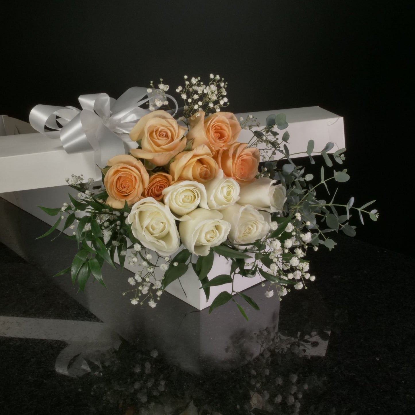12 Roses / Boxed / Fancy