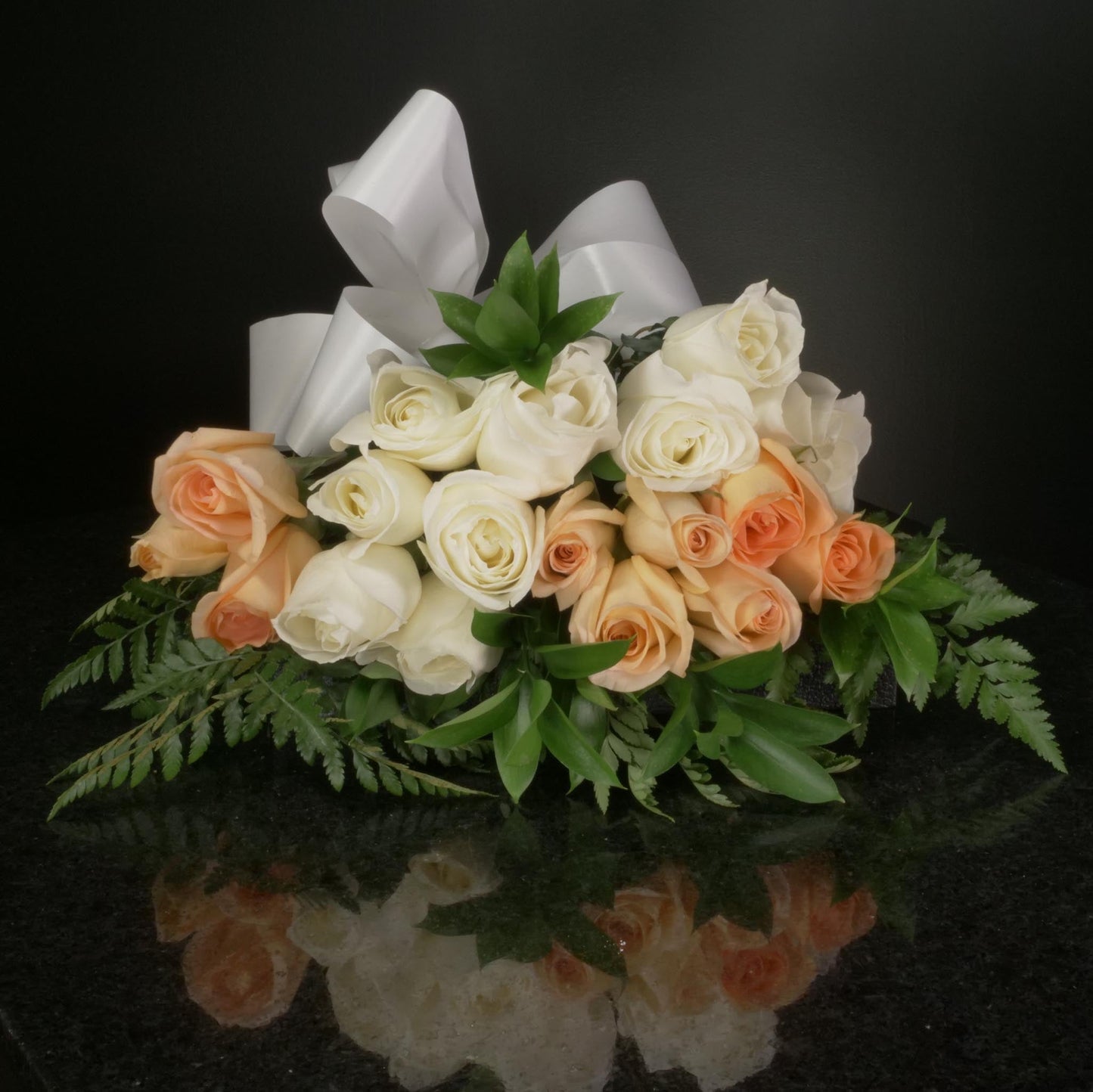 18 Roses / Hand-Tied / Basic