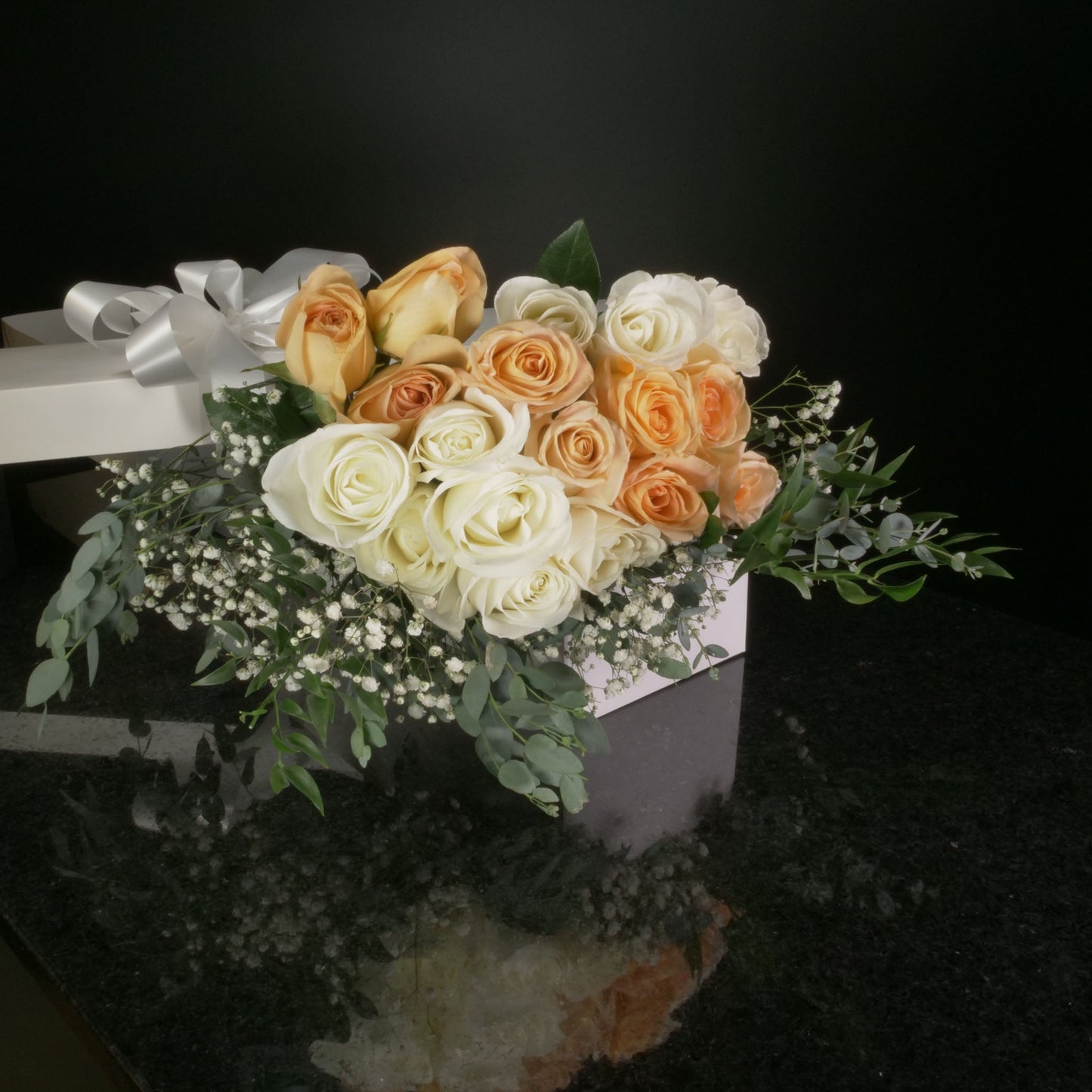 18 Roses / Boxed / Fancy