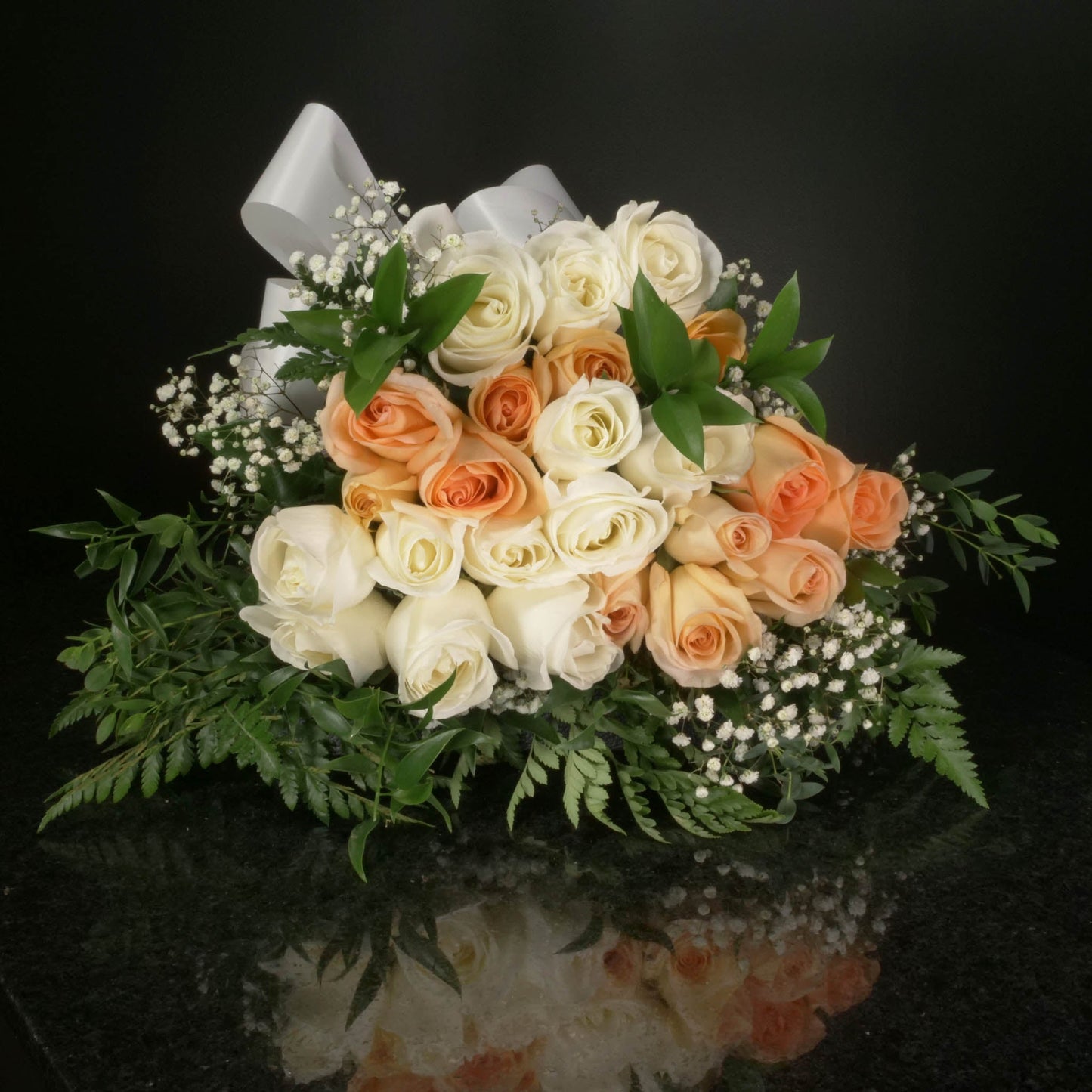 24 Roses / Hand-Tied / Fancy
