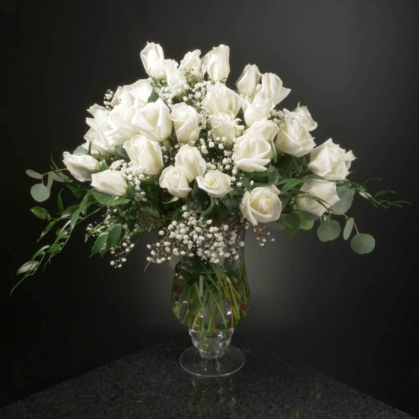 50 Roses / Vase / Fancy