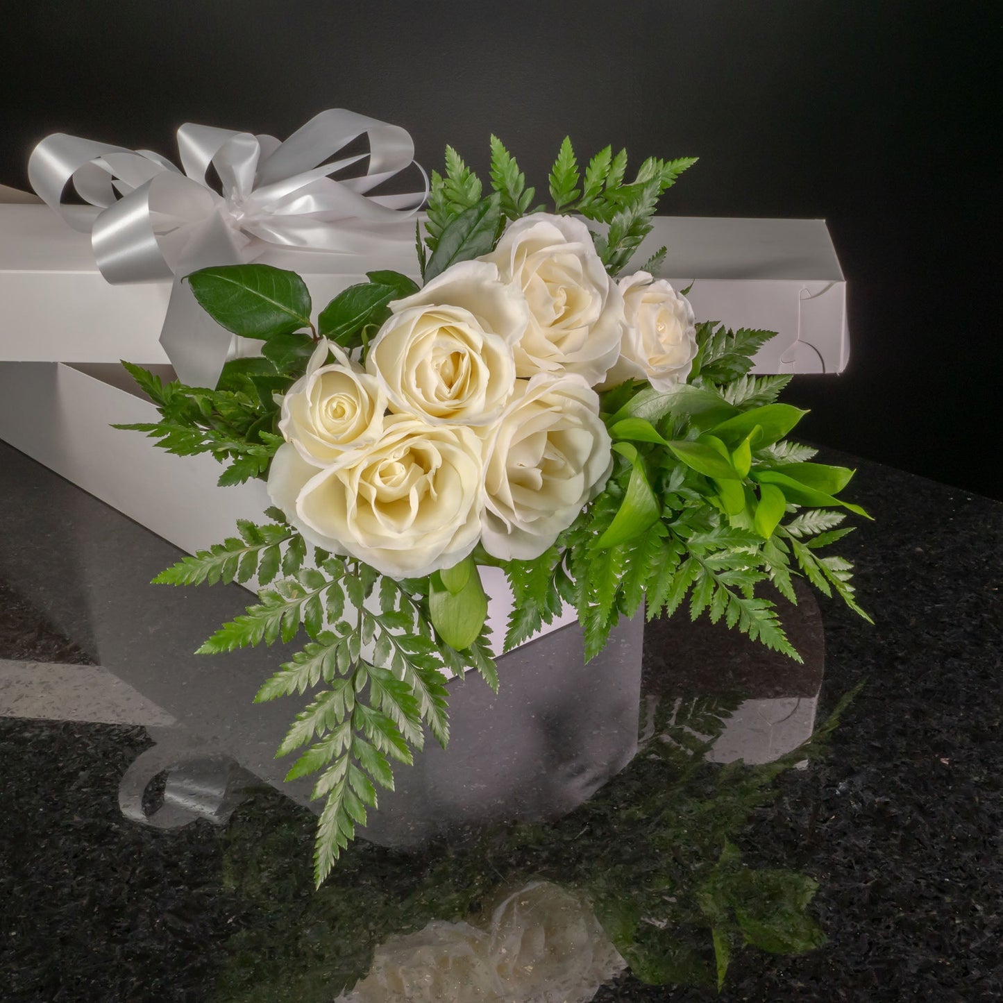 6 Roses / Boxed / Basic