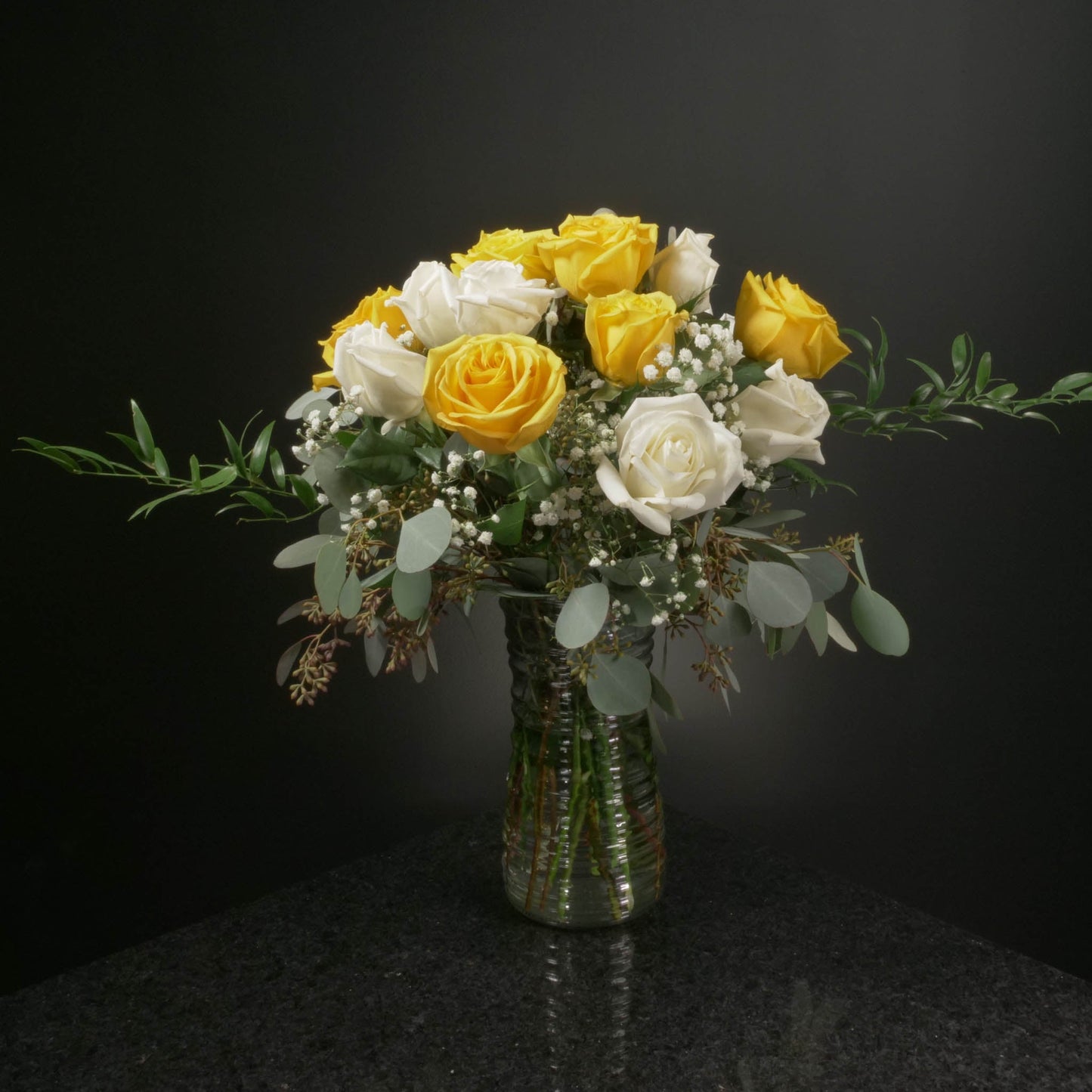 18 Roses / Vase / Fancy