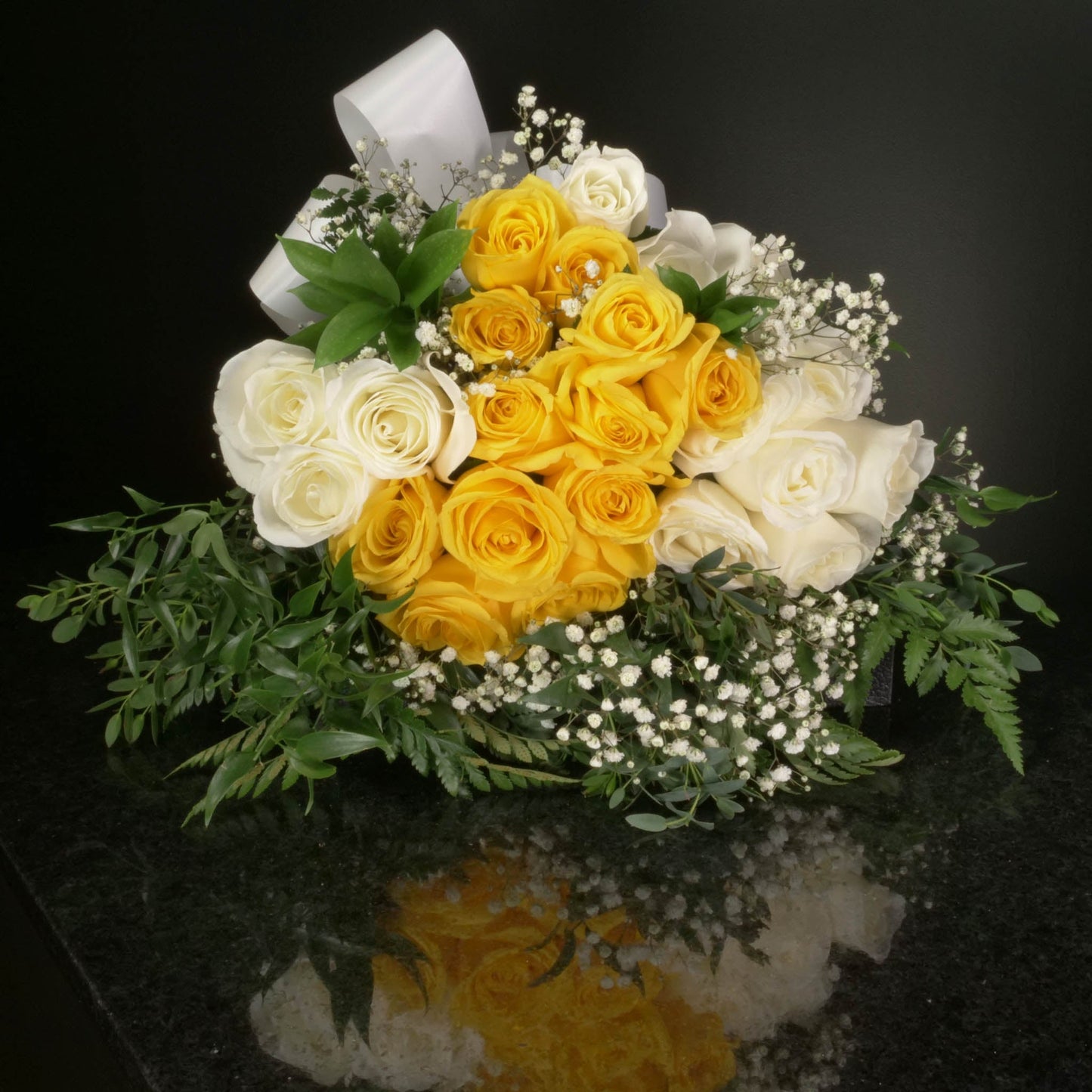24 Roses / Hand-Tied / Fancy