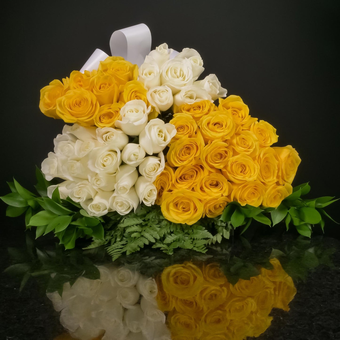 50 Roses / Hand-Tied / Basic