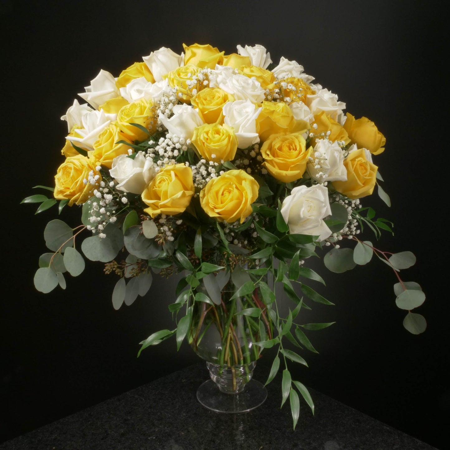 50 Roses / Vase / Fancy