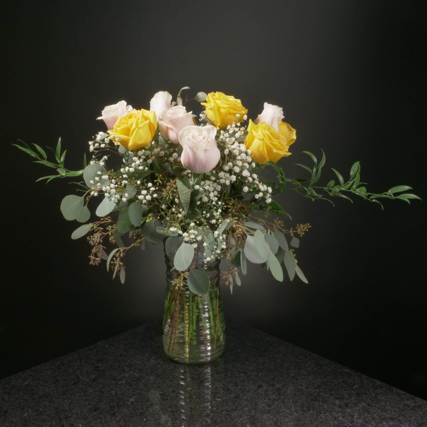 12 Roses / Vase / Fancy