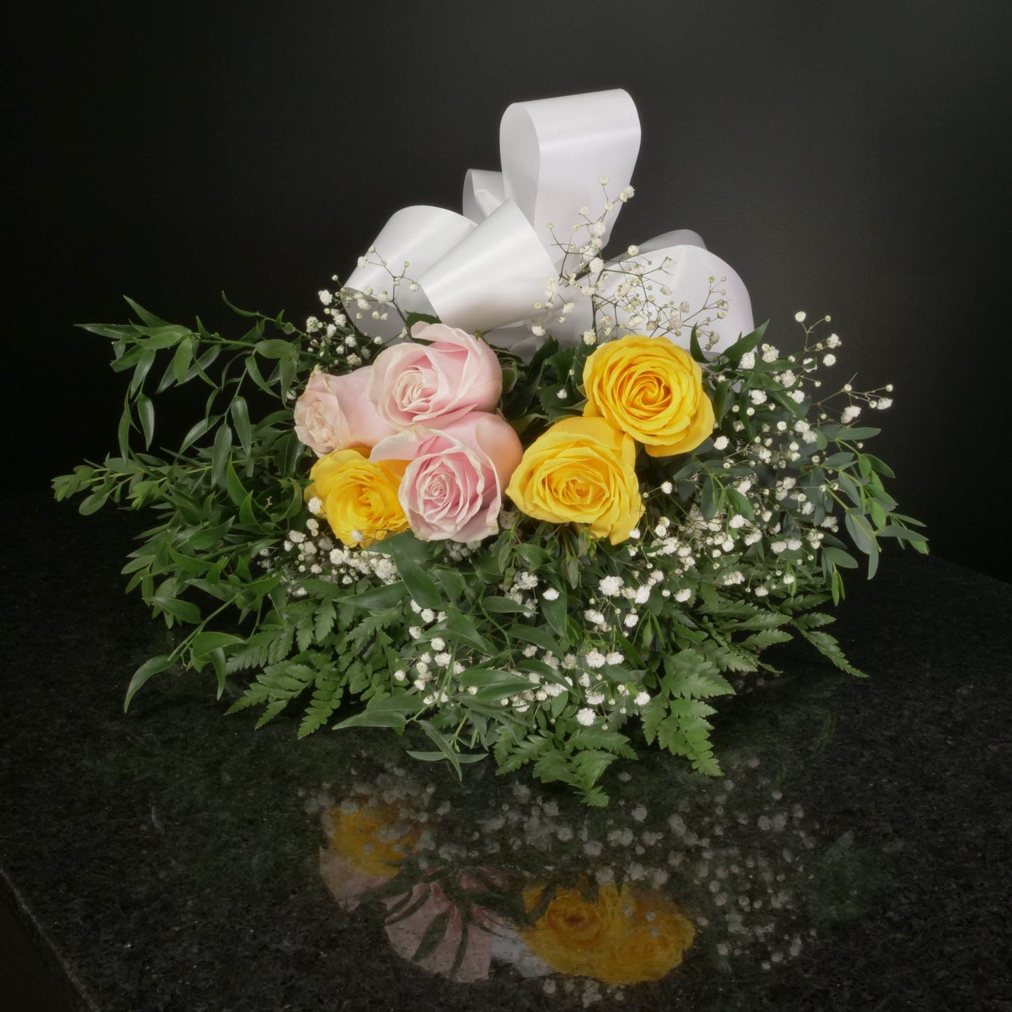 6 Roses / Hand-Tied / Fancy