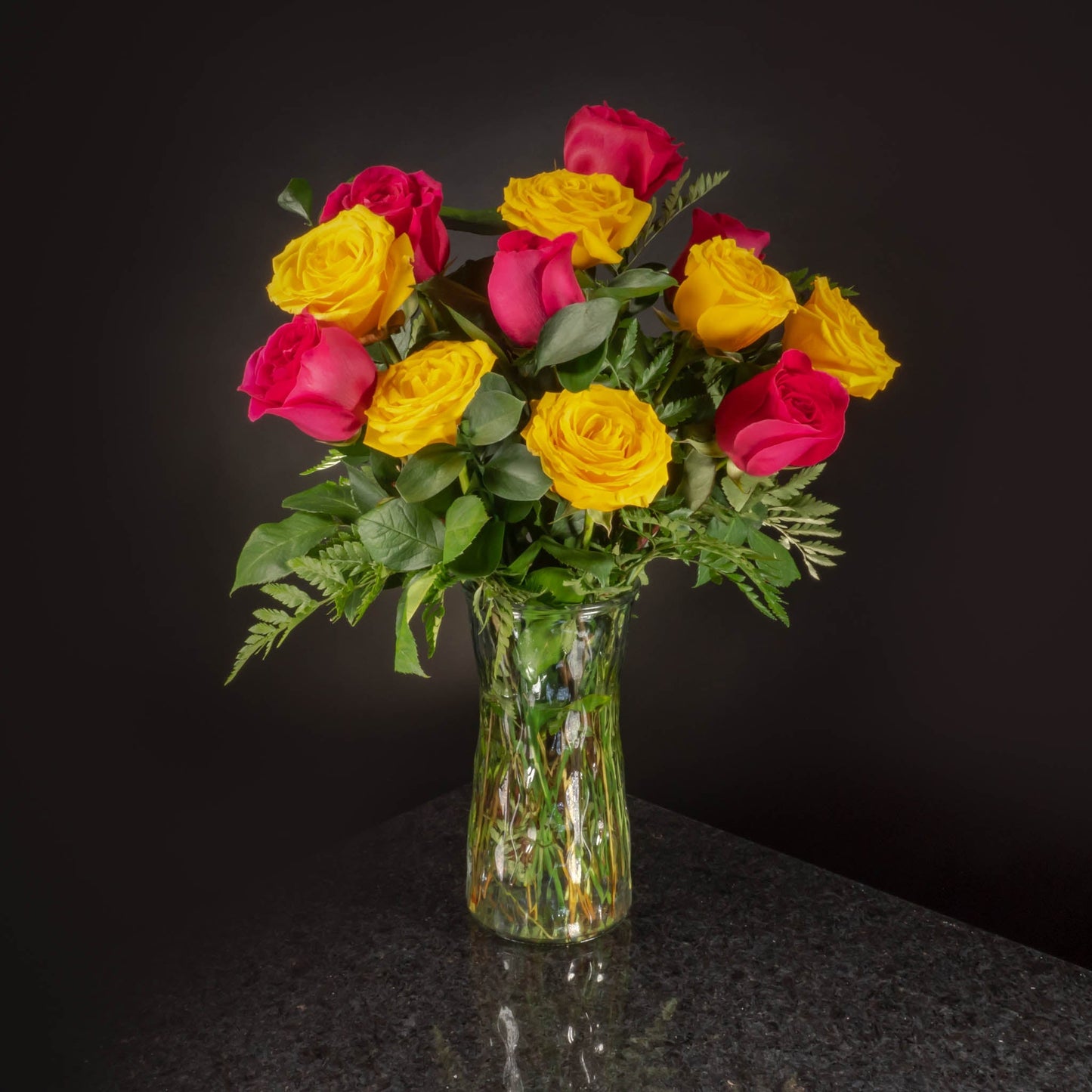 12 Roses / Vase / Basic