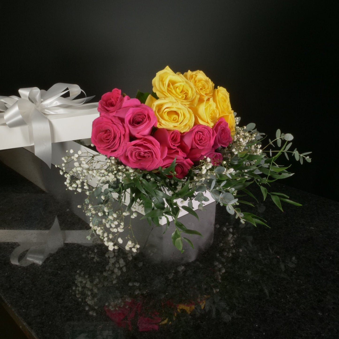 18 Roses / Boxed / Fancy