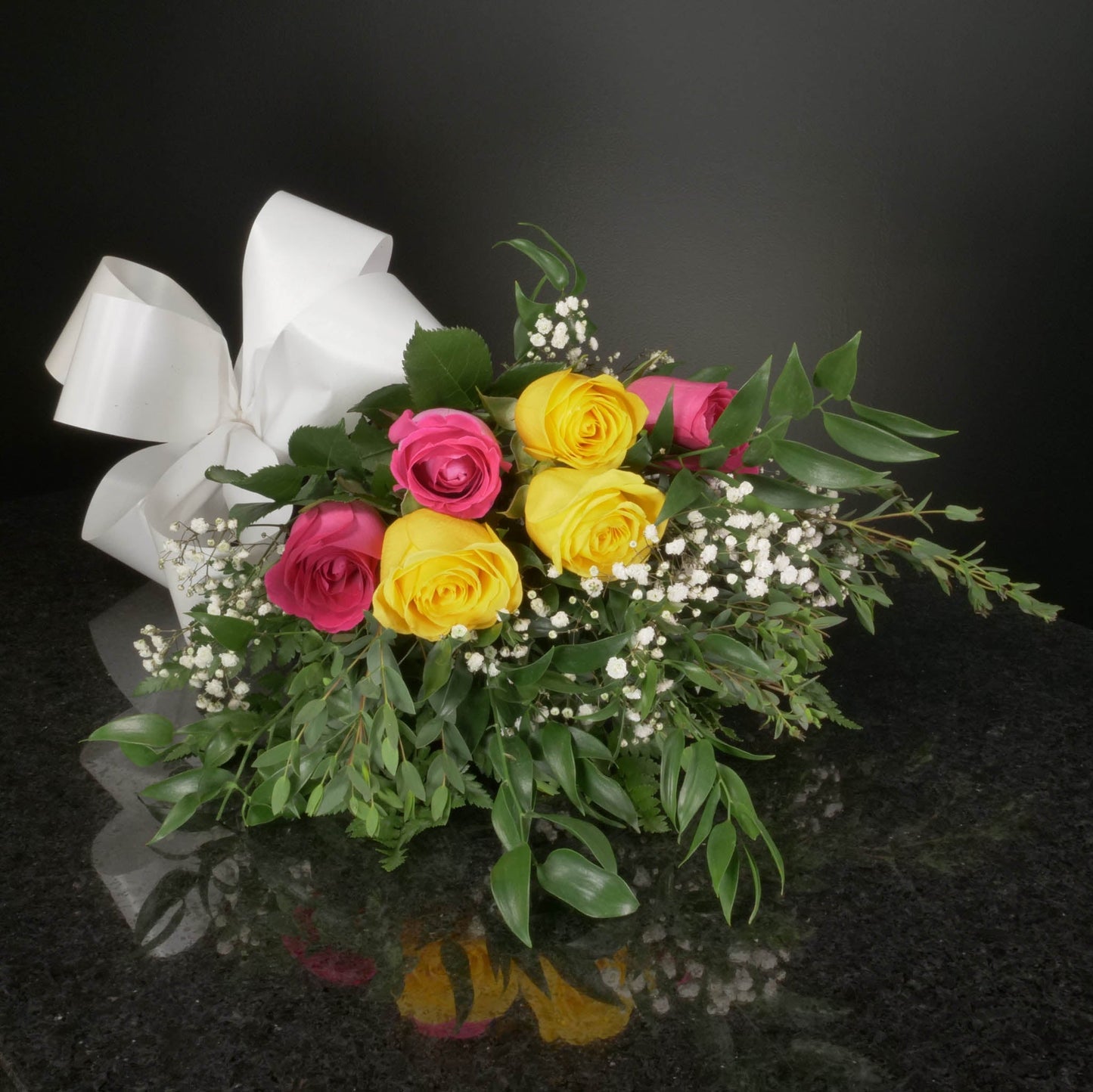6 Roses / Hand-Tied / Fancy
