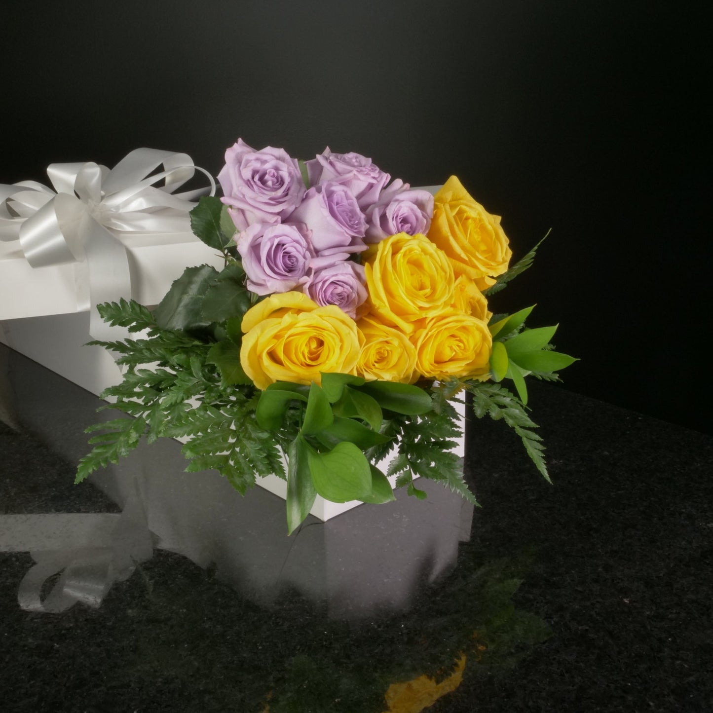 12 Roses / Boxed / Basic