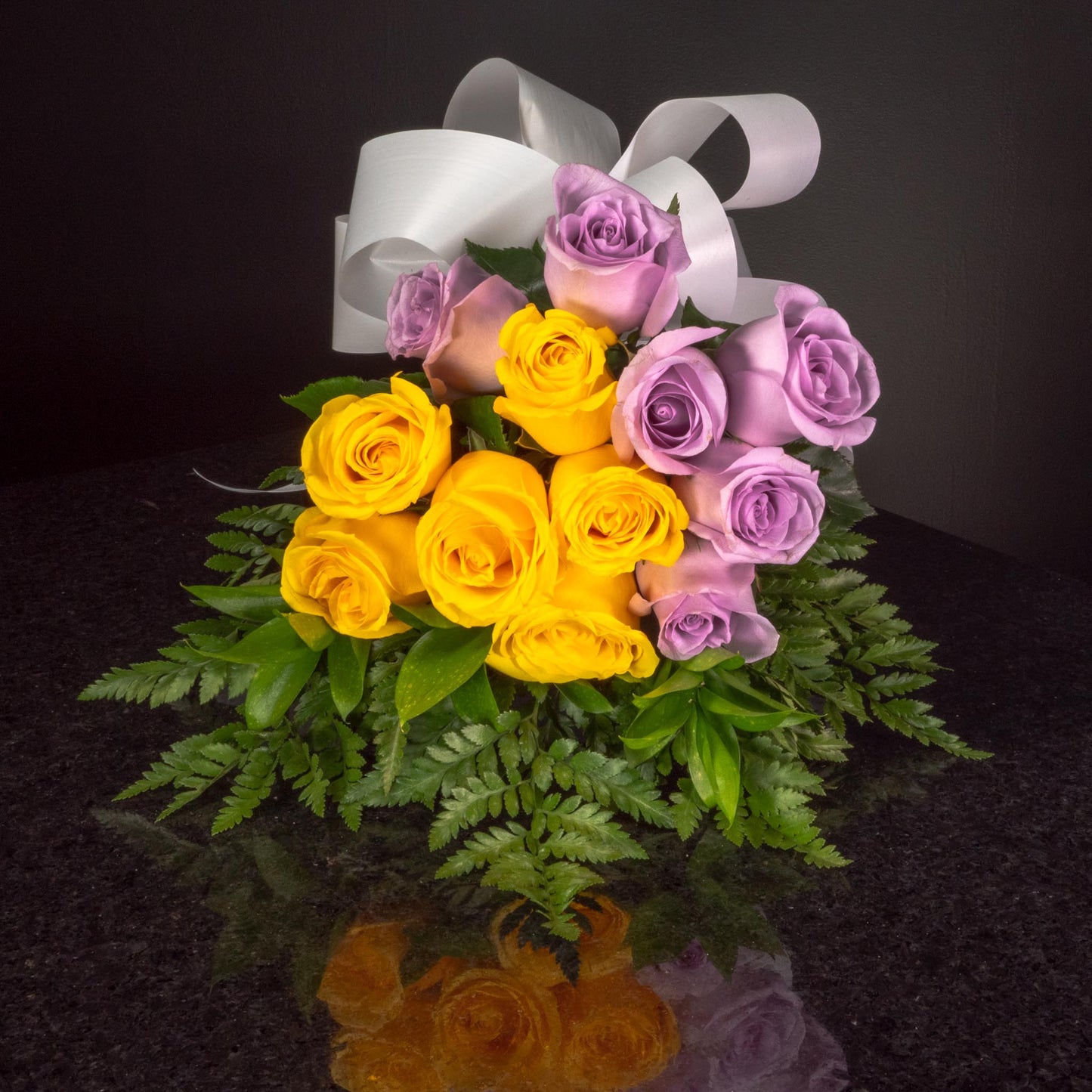 12 Roses / Hand-Tied / Basic