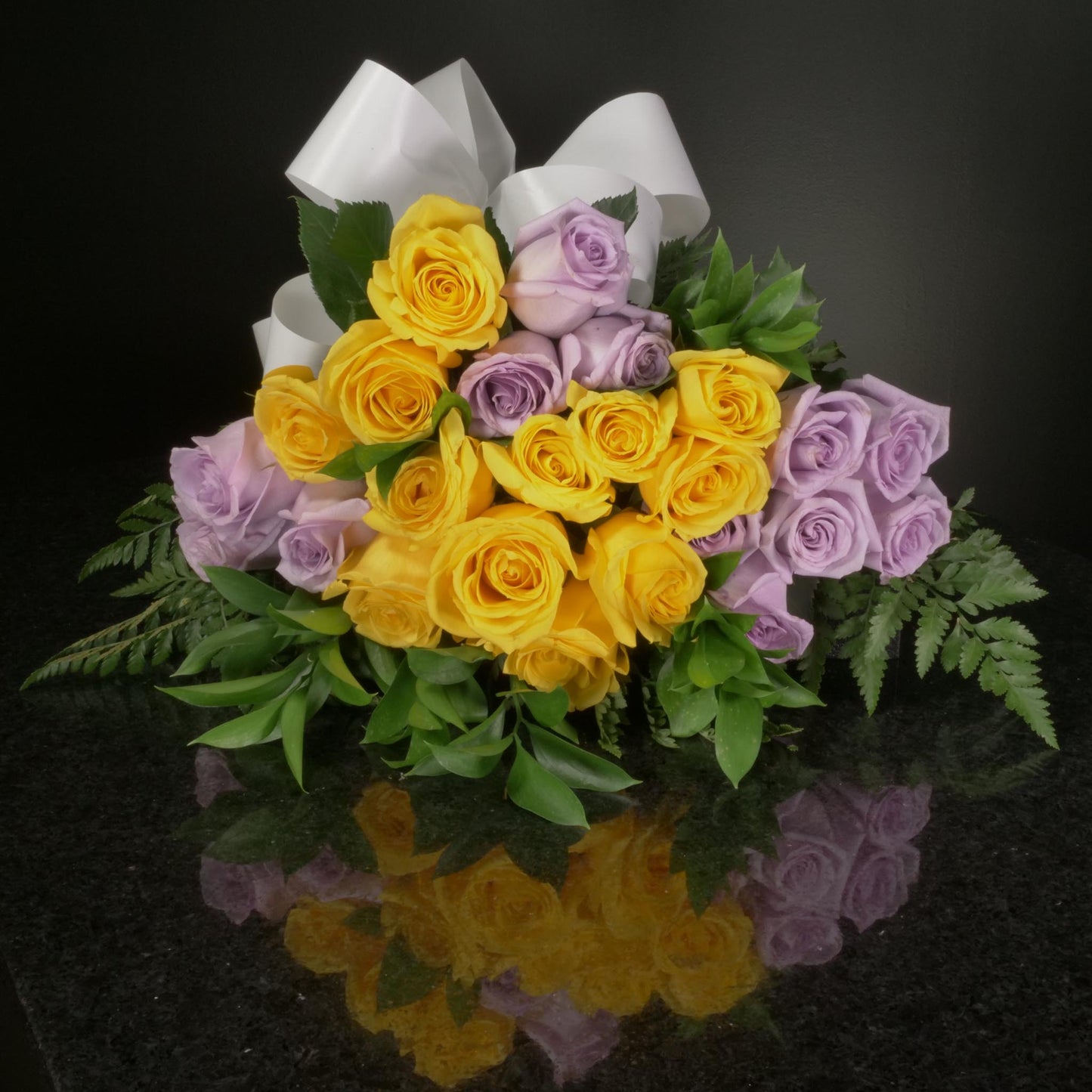 24 Roses / Hand-Tied / Basic