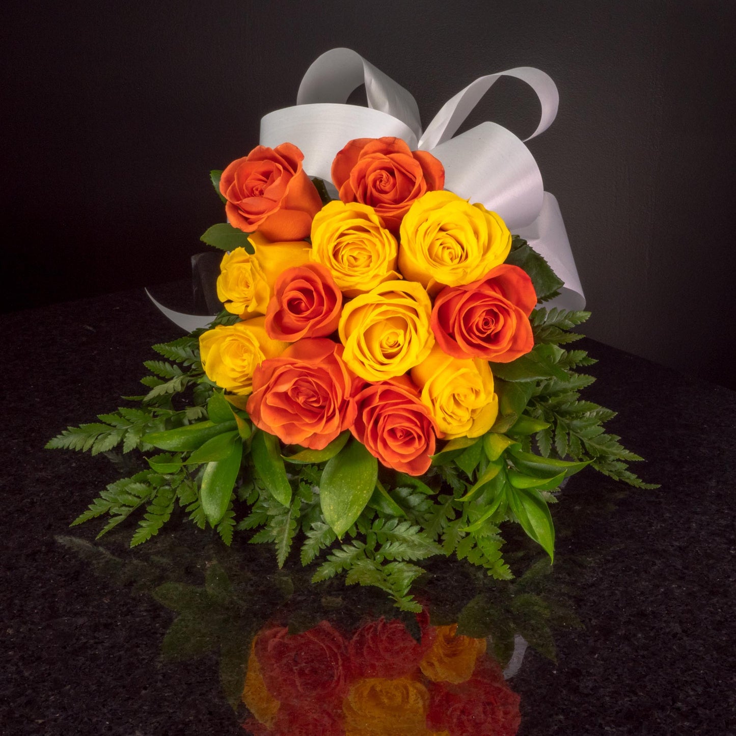 12 Roses / Hand-Tied / Basic