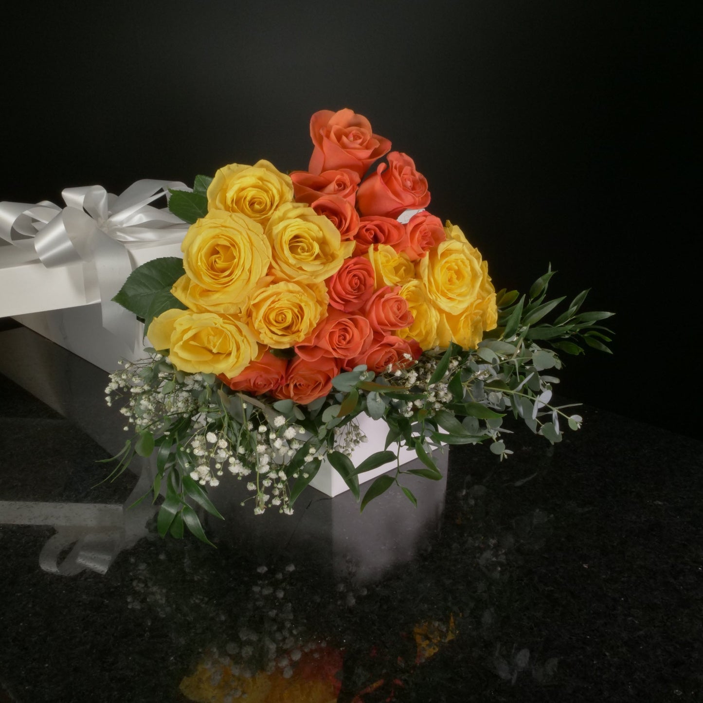 24 Roses / Boxed / Fancy