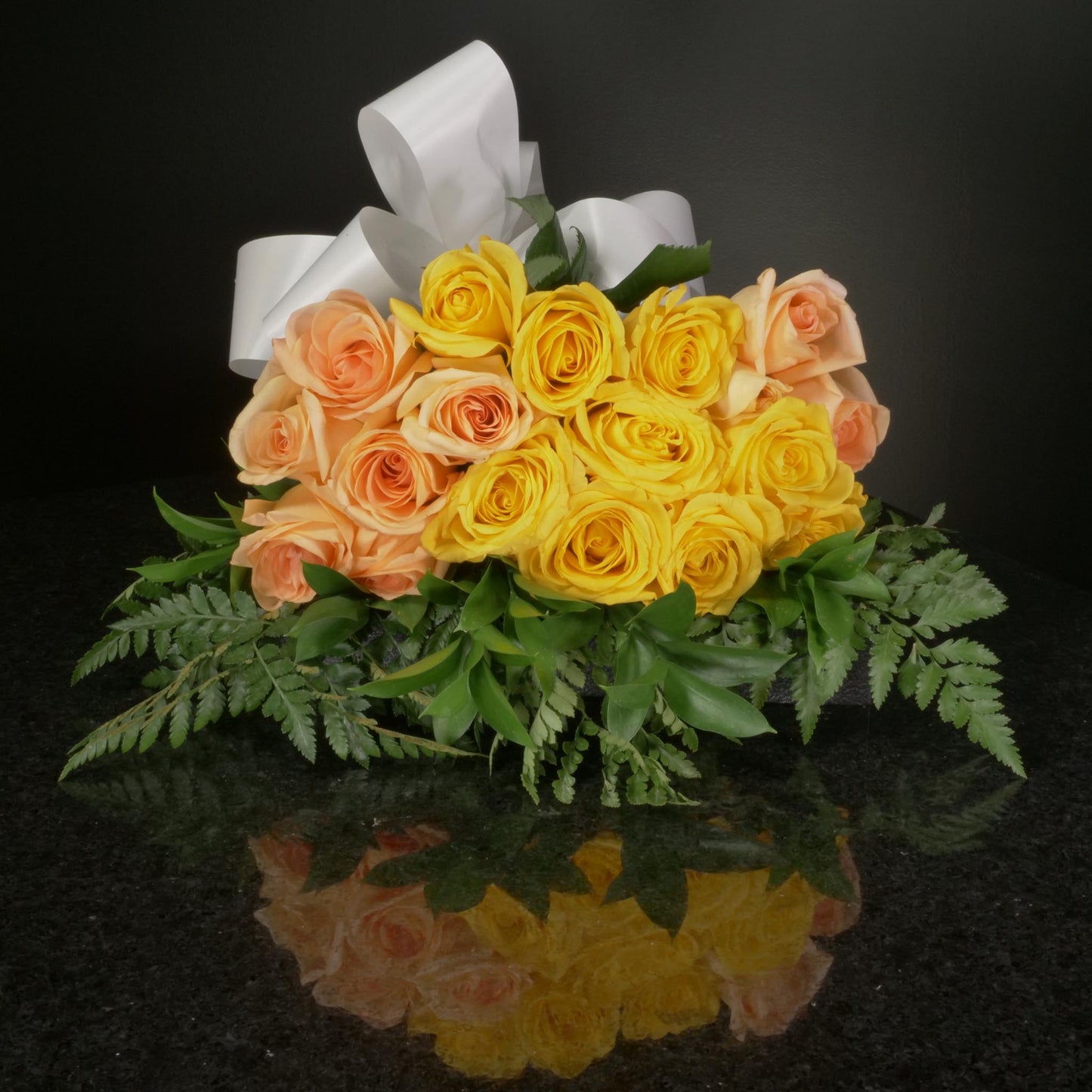 18 Roses / Hand-Tied / Basic