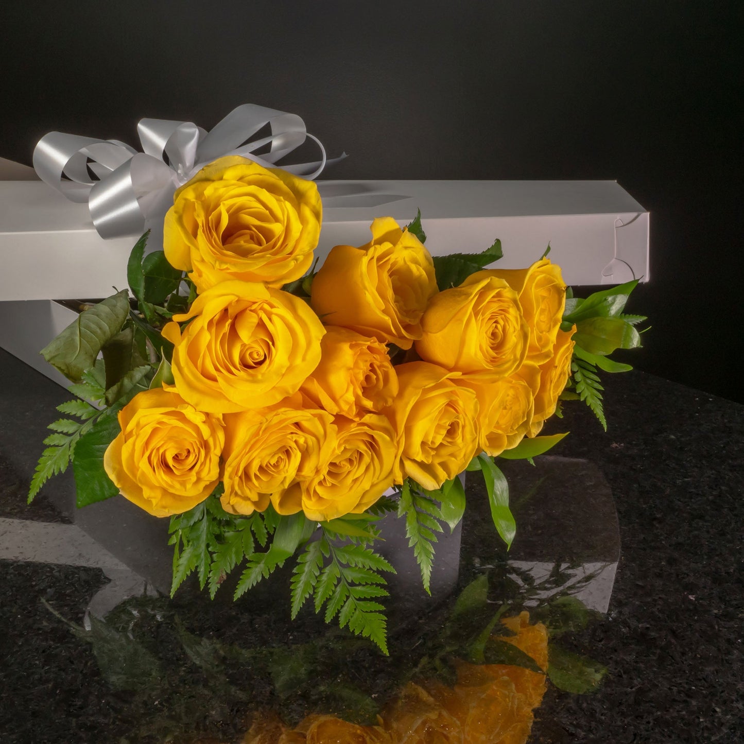 12 Roses / Boxed / Basic