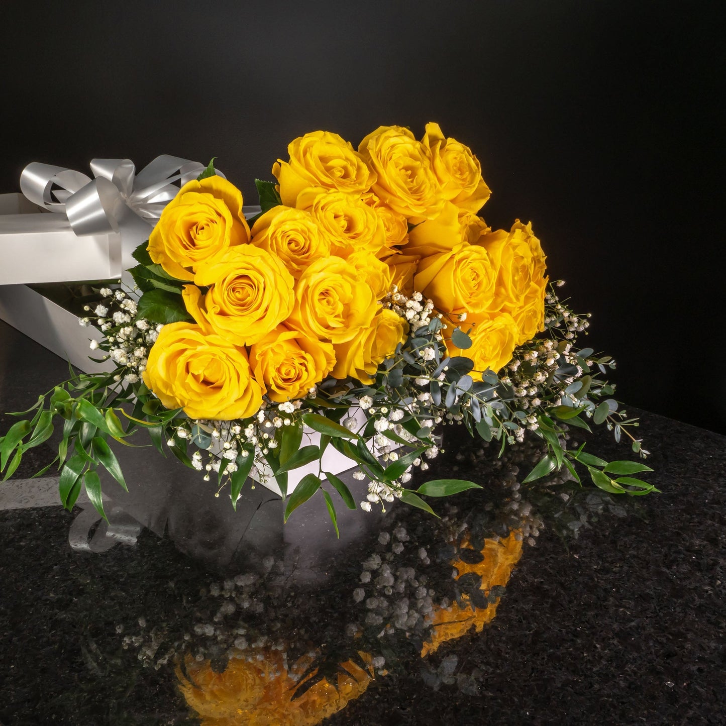 24 Roses / Boxed / Fancy