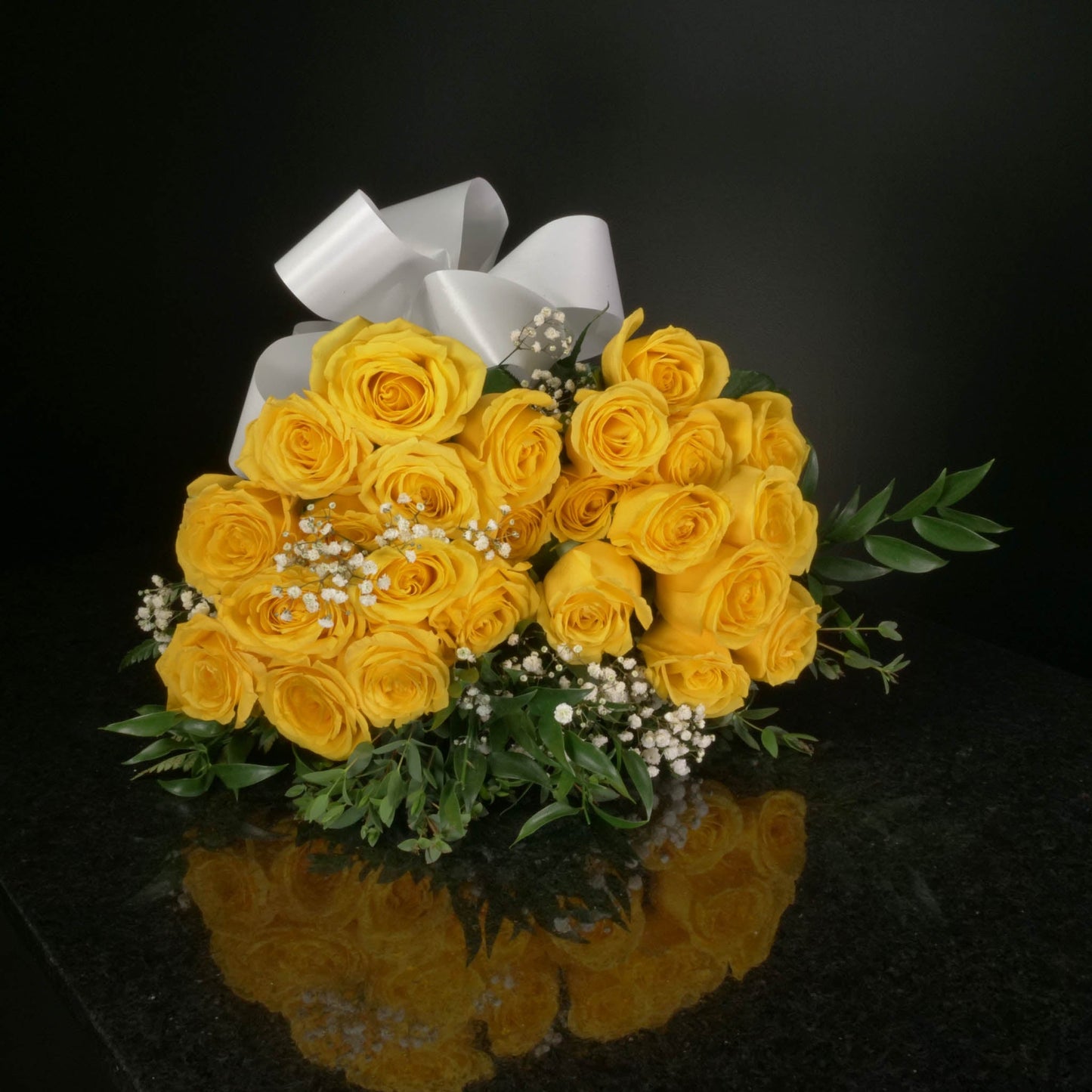 24 Roses / Hand-Tied / Fancy